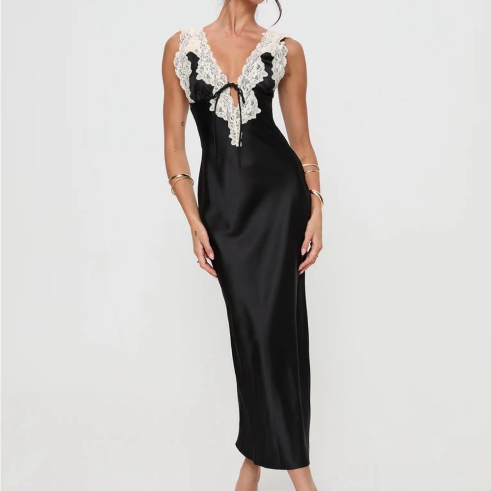 Princess Polly: Nourish Maxi Dress - Black - Size US 2